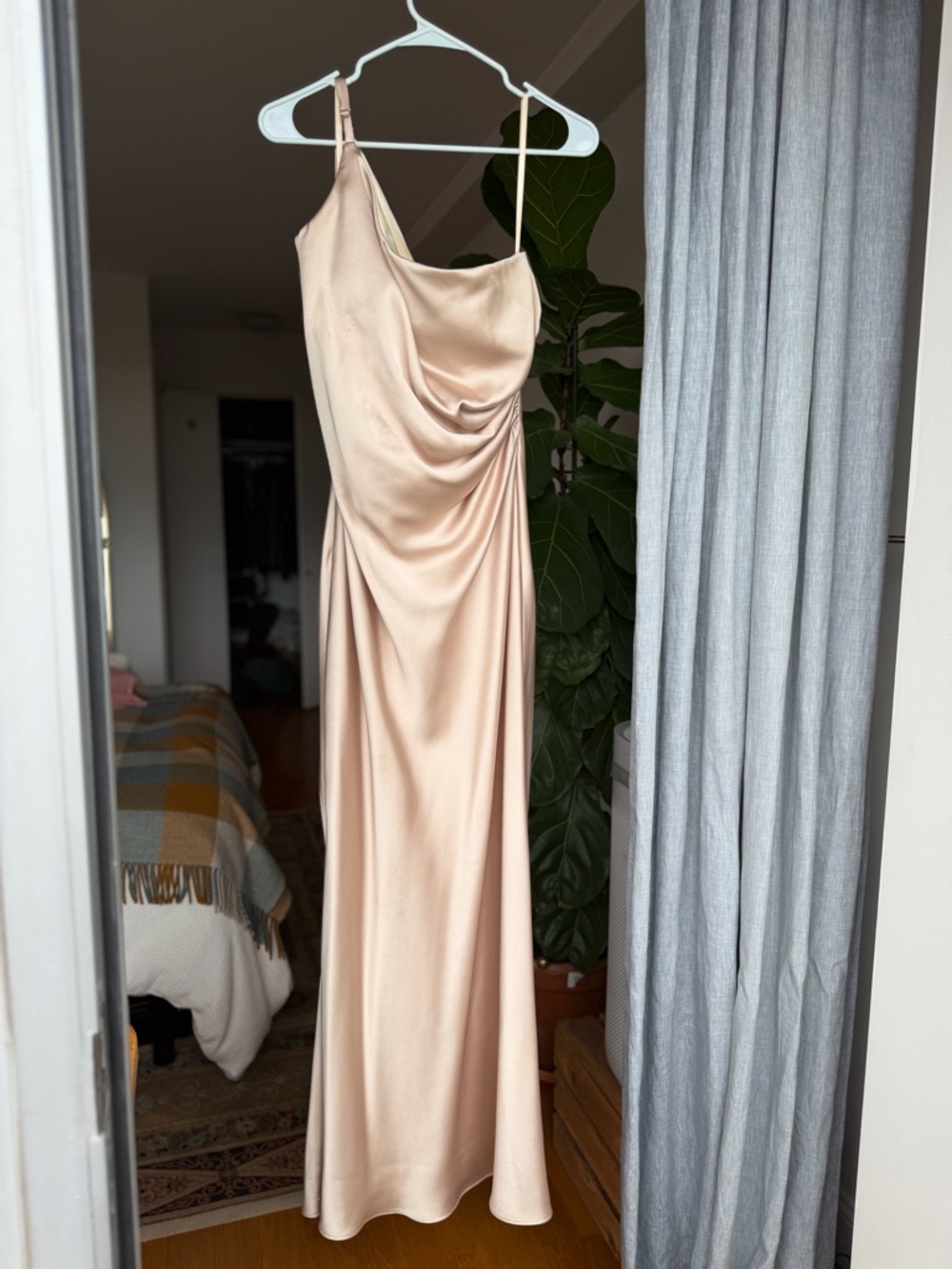Revelry Jade Satin Dress, size 10 in Gold Champagne